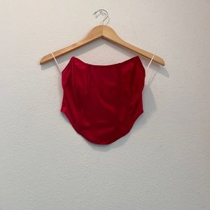 Cropped red courset great for a night out 🍷